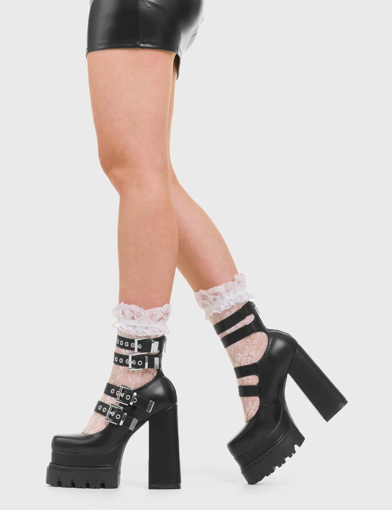 Stylish Outfits to Pair with Platform Heels Chunky