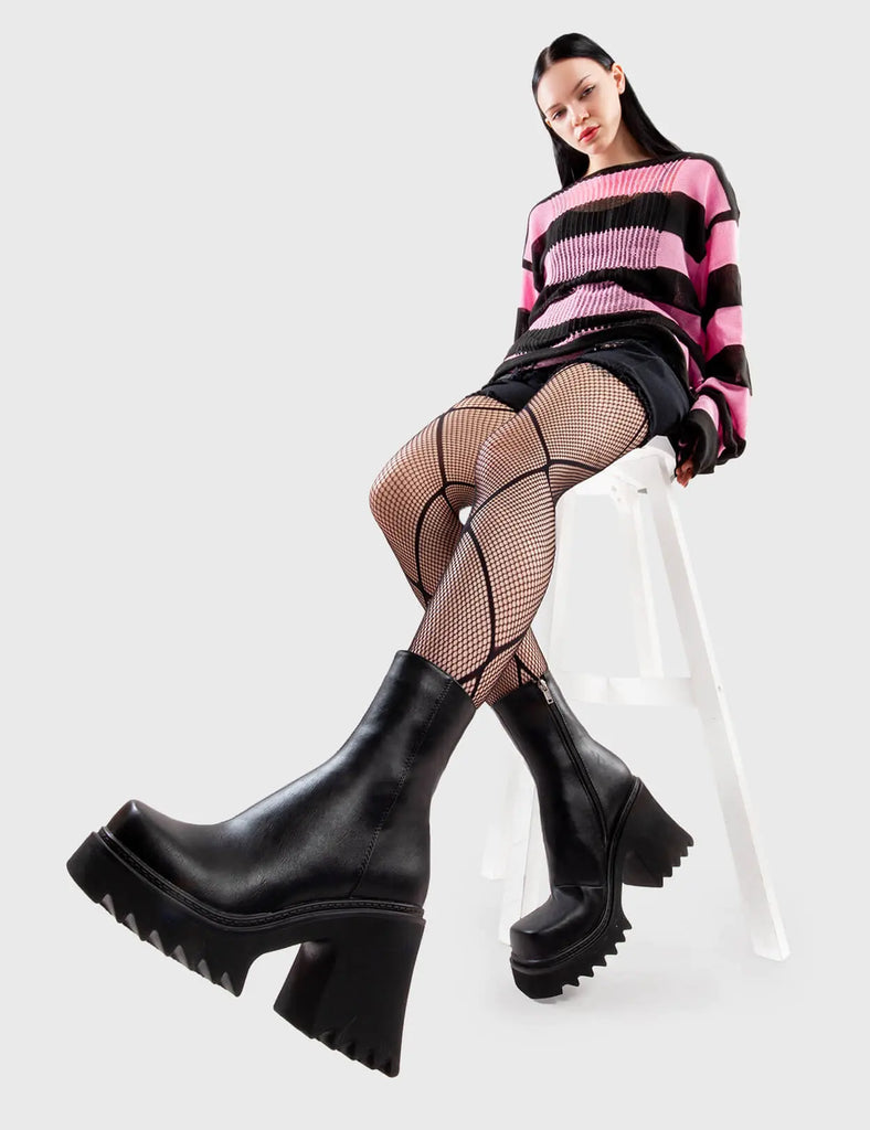 Anything But Basic
  
  Old Friend Chunky Platform Ankle Boots in Black faux leather. These platform boots feature an elegant, minimalist design, the perfect way to elevate any outfit. Made with eco-friendly materials and 100% cruelty-free, these platform boots are as ethical as they are cool.
  
  - Platform Height
  - Heel Height 
  - Black Zip
  - Shark's teeth grip
  - Chunky Platform sole
  - 100% vegan 
  
  SKU: LMF 2910 - BlackPU